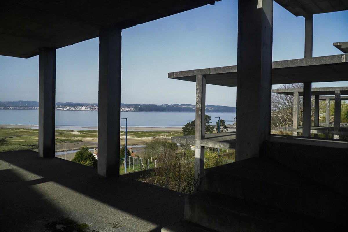 El plan de la Xunta para reactivar edificios sin acabar  da resultados , según los promotores