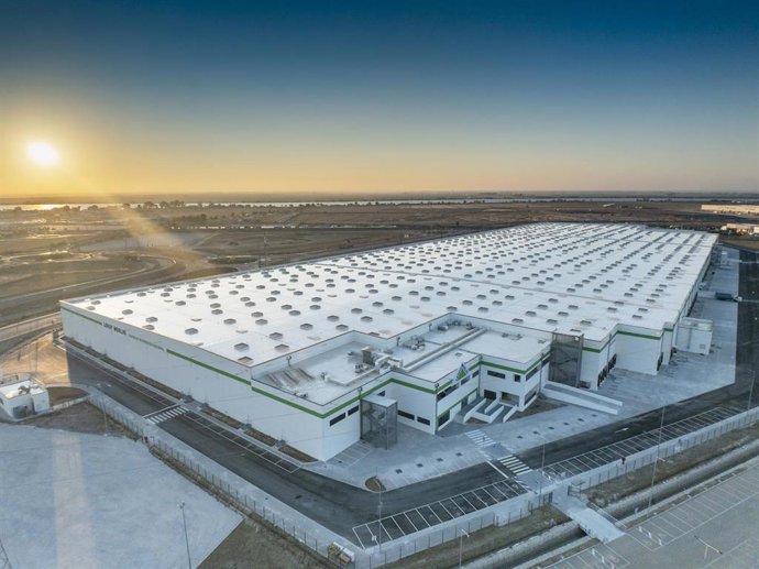 Archivo - Nave desarrollada por Montepino en la Plataforma Logística de Castanheira do Ribatejo