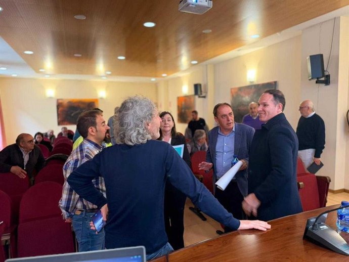 Encuentro entre la Diputación de Soria y municipios para abordar el programa DUS 5000.