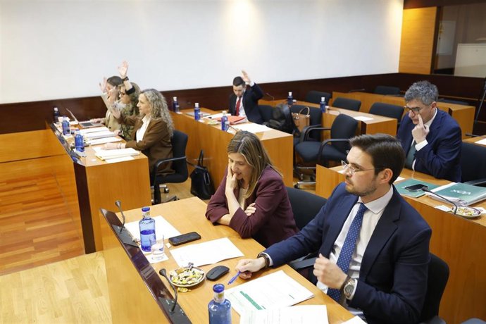 PSOE tumba las enmiendas de PP y Vox a ley de acompañamiento, incluidas las que pedían recuperar la carrera profesional