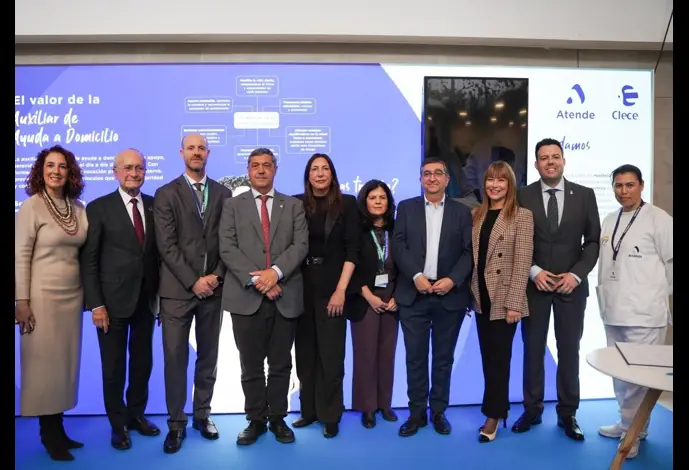 Inauguración de Tecnosocial en Málaga, con la consejera de Inclusión Social, Loles López; el alcalde, Francisco de la Torre; la vicepresidenta de Ciudadanía de la Diputación, Antonia Ledesma; y el rector de la Univerdidad, Teodomiro López.