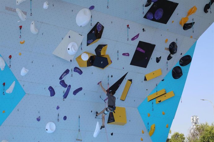 Archivo - La Copa del Mundo de escalada regresa a Alcobendas con dos pruebas y un nuevo emplazamiento.