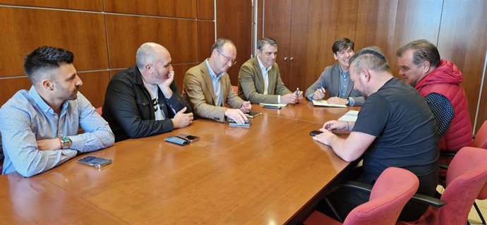 Reunión de Borja Sánchez con sindicatos