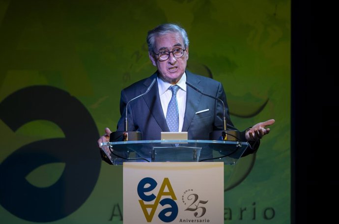 Archivo - El presidente de la fundación Euroamérica, Ramón Jauregui, interviene durante el acto conmemorativo del XXV aniversario de la Fundación Euroamérica, en Casa América, a 28 de mayo de 2024, en Madrid (España). La misión de la Fundación Euroamérica