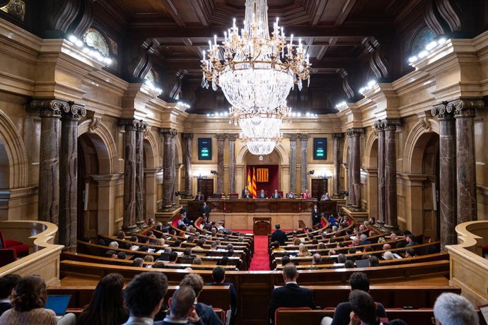 Diputats durant el ple del Parlament de Catalunya, a 18 de març de 2026