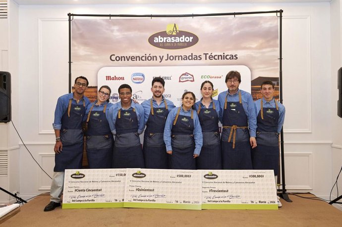 Ganadores del V Concurso Nacional de Metres y Camareros.