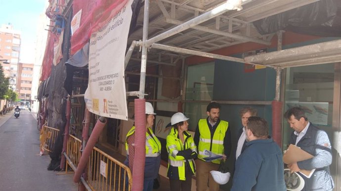 Visita a un edificio en obras de rehabilitación energética de Almería.