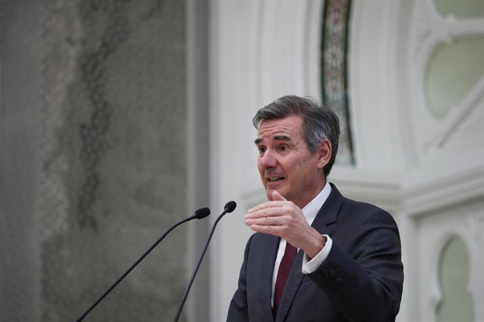 Archivo - El presidente de la CNMV, Carlos San Basilio.