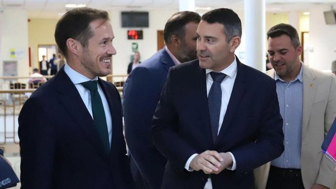 Archivo - Transición Ecológica emite informe favorable para el proyecto de duplicación de la carretera LZ-40