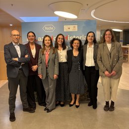 Roche presenta 'Enlazando historias', un corto documental para visibilizar el impacto del linfoma no Hodgkin