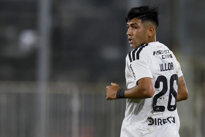 Futbol, Colo Colo vs Everton. Fecha 2, Liga de Primera 2026. El jugador de Colo Colo Diego Ulloa es fotografiado durante el partido de primera division contra Everton disputado en el estadio Monumental de Santiago, Chile. 07/02/2026 Andres
