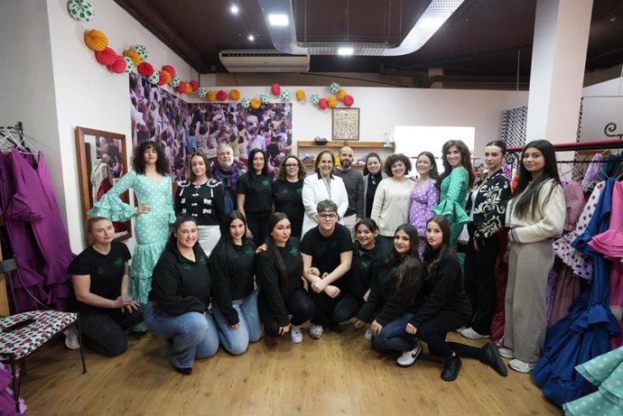 Desfile de peluquería y moda de la Fundación Adsam por la finalización del programa formativo 'PeinArte', con apoyo del Ayuntamiento de Córdoba.