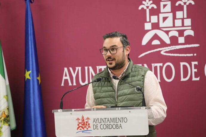El viceportavoz de Hacemos Córdoba en el Ayuntamiento de la capital cordobesa, Iván Fernández.