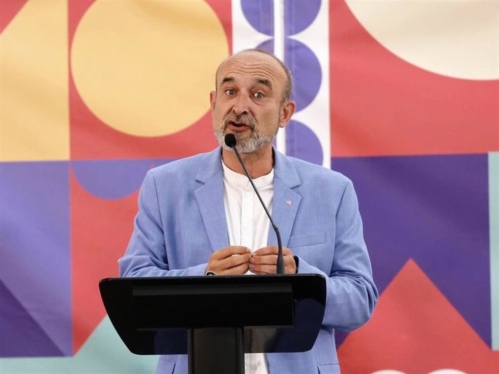 Archivo - El portavoz de EU-Podem en el Ayuntamiento de Alicante, Manolo Copé, en una imagen de archivo