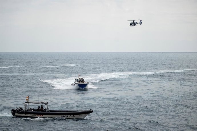Archivo - Una exhibició de la Policia Marítima
