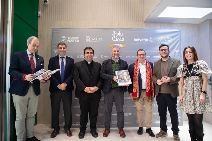 Promotores del proyecto de Holy Cards y representantes institucionales zamoranos, este jueves en la presentación
