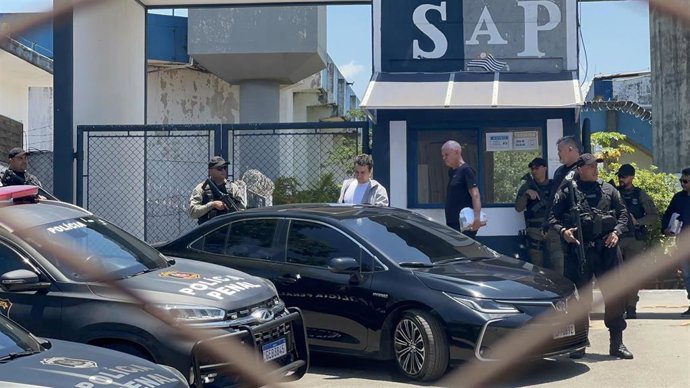 Archivo - Daniel Vorcaro, expresidente del Banco Master, investigado por fraude, a la salida de un centro de detención en Sao Paulo, Brasil