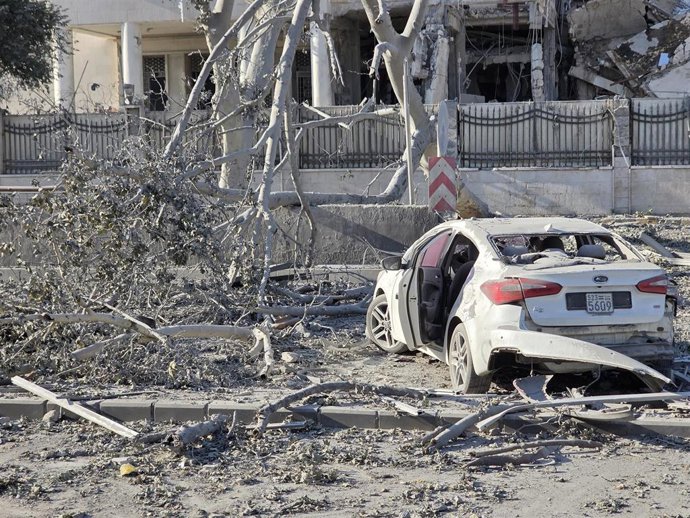 Archivo - Daños materiales tras los bombardeos ejecutados por el Ejército de Israel contra la capital de Siria, Damasco, en julio de 2025 (archivo)