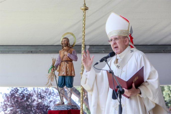 Archivo - El Cardenal Arzobispo de Madrid, Carlos Osoro