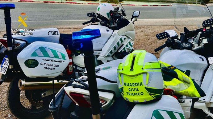 Vehículos de la Guardia Civil de Tráfico.