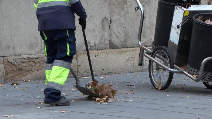 Personal de limpieza urbana.