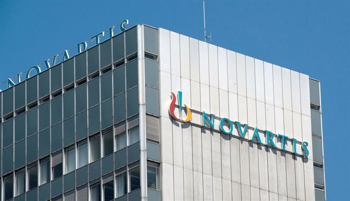 Archivo - FILED - 03 July 2014, Switzerland, Basel: A general view of the headquarters of pharmaceutical company Novartis. Swiss drug maker Novartis announced on Thursday that it will initiate a share buyback of up to 15 billion dollars to be executed by 