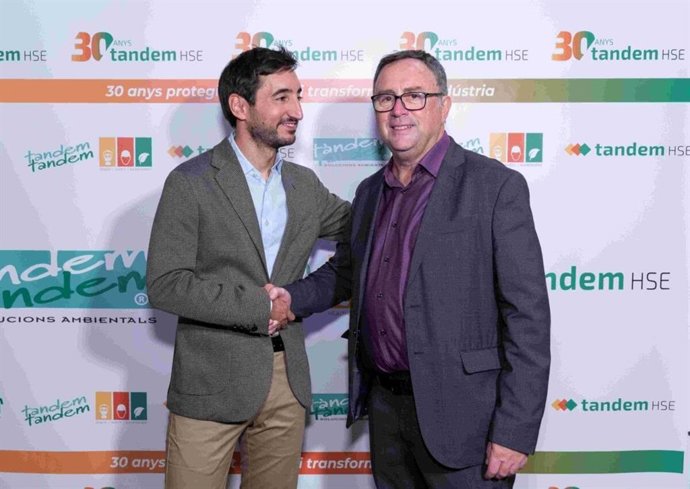 Representantes de Tandem HSE tras incorporarse a la red de Business Partners de la AEQT