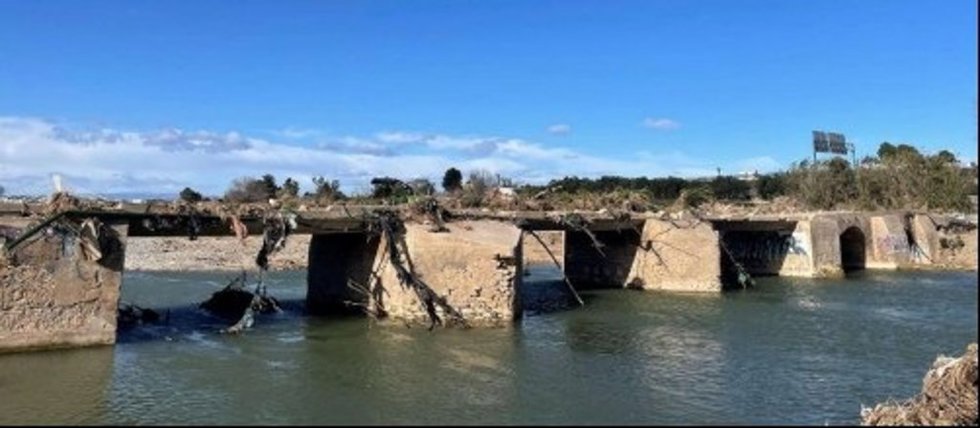 Estado del puente histórico que conecta Quart de Poblet y Paterna tras la dana
