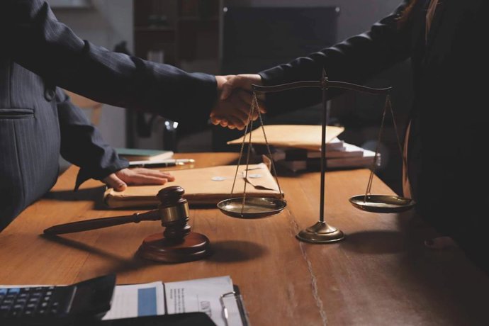 Jhon Jairo Bustos; Claves del éxito en litigios y derecho tributario para empresas en Colombia