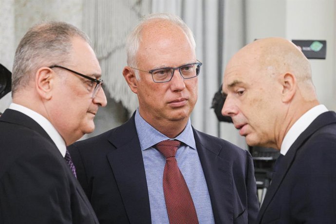 Archivo - Arquivo - RÚSSIA, MOSCOU - 17 DE NOVEMBRO DE 2025: Igor Morgulov, embaixador da Rússia na China; Kirill Dmitriev, enviado especial do presidente para o investimento e a cooperação econômica com países estrangeiros, CEO do RDIF (Fundo Russo de In