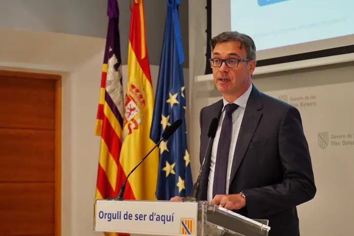 El portavoz del Govern, Antoni Costa, en rueda de prensa.