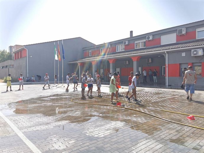 Archivo - Niños saharauis que pasan el verano en Extremadura