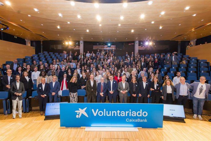 Voluntariado CaixaBank moviliza a 3.400 voluntarios en Andalucía y beneficia a 147.000 personas vulnerables