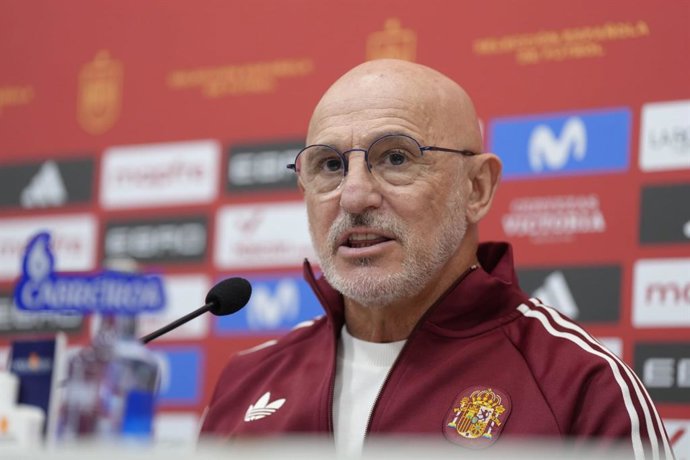 El seleccionador nacional Luis de la Fuente en rueda de prensa
