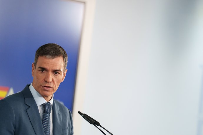 El presidente del Gobierno, Pedro Sánchez, durante una rueda de prensa posterior al Consejo de Ministros extraordinario, en el Palacio de la Moncloa, a 20 de marzo de 2026, en Madrid (España).