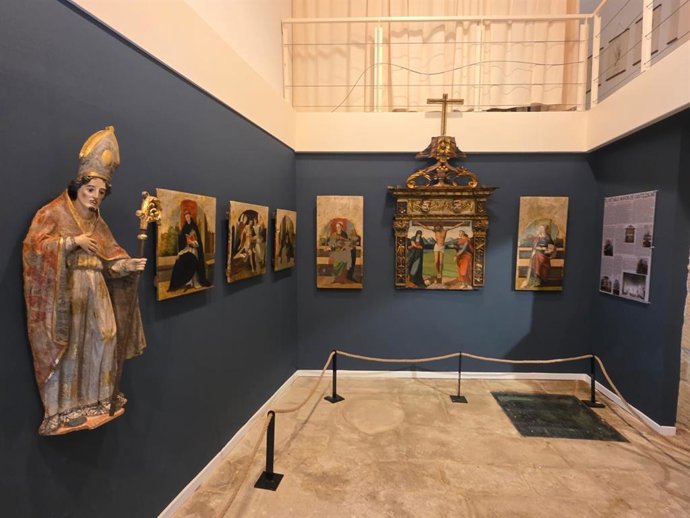 La Sala Sacra y la sala Jesús Bueno, ambas en el centro de interpretación existente en el municipio, contienen algunos de los tesoros religiosos más representativos del municipio