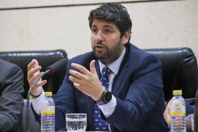 El presidente de la Comunidad Autónoma, Fernando López Miras