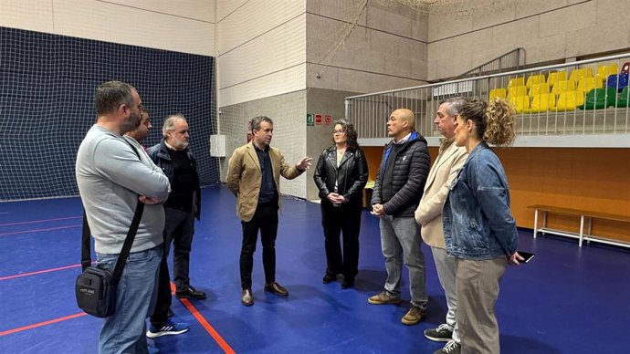 Visita al pabellón deportivo del Bulevar.