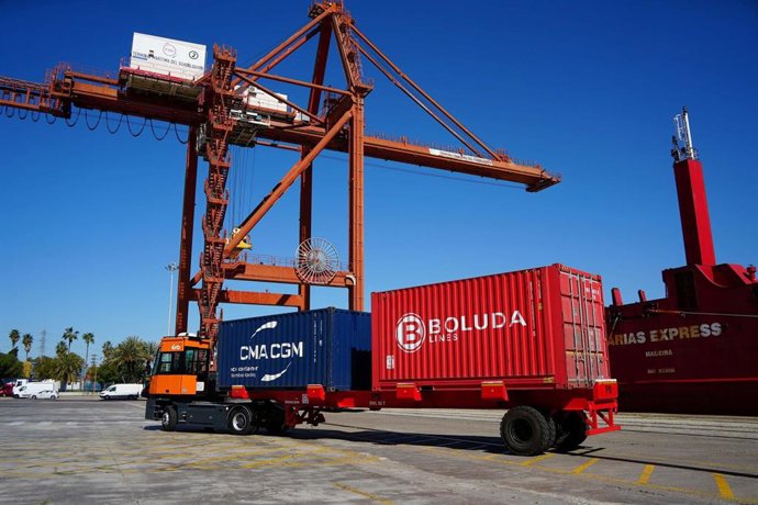 El vehículo de hidrógeno H2Tractor opera en periodo de pruebas.