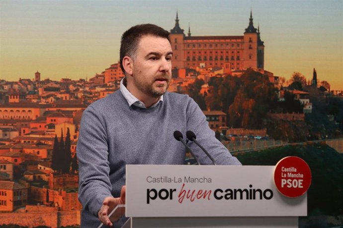 El diputado del grupo socialista en las Cortes de Castilla-La Mancha, Antonio Sánchez Requena.