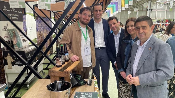 Apertura de la zona gastronómica de la Feria de los Pueblos