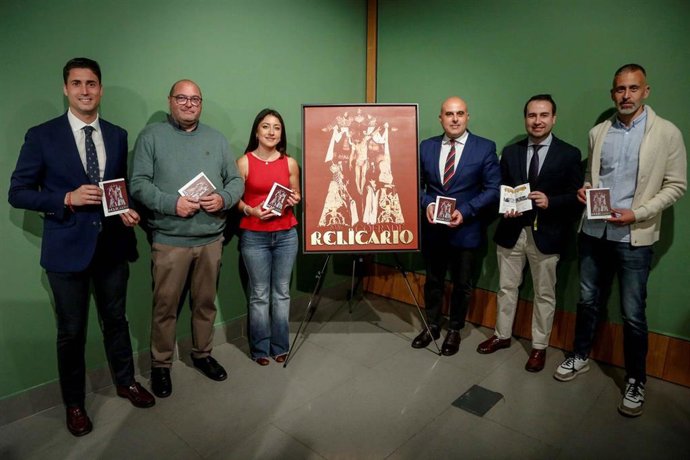 Presentación de 'El Relicario Cofrade'.
