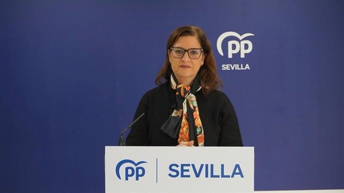 La vicesecretaria provincial de Educación y Sanidad del PP de Sevilla, Gloria Guillén