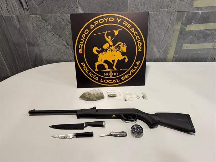 Resultado del operativo del Grupo de Apoyo y Reacción (GAR) de la Policía Local de Sevilla.