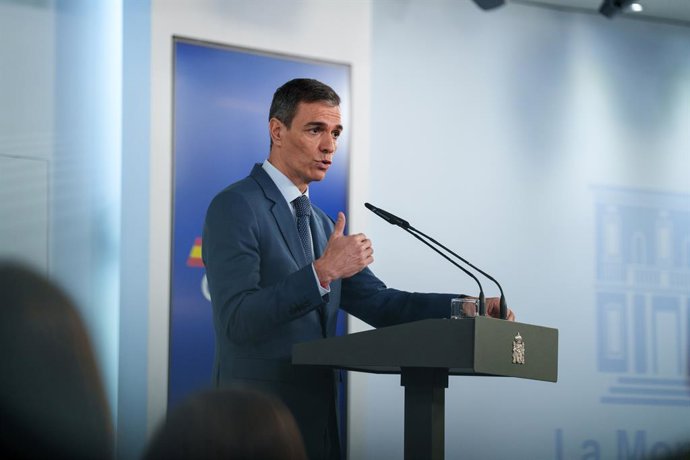 El presidente del Gobierno, Pedro Sánchez, durante una rueda de prensa posterior al Consejo de Ministros extraordinario, en el Palacio de la Moncloa, a 20 de marzo de 2026, en Madrid (España). Sánchez ha informado del plan integral de respuesta a las cons
