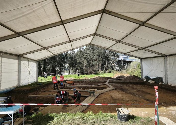 Fosa de la Lloba, en Castrillón