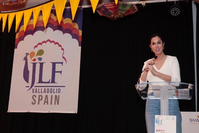 La concejal de Turismo, Eventos y Marca Ciudad en el Ayuntamiento de Valladolid, Blanca Jiménez, en la presentación del Jaipur Literature Festival en Valladolid.