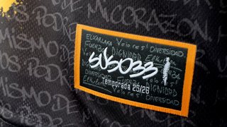 Detalle de una de las camisetas para el quinto aniversario de la jronada 'VS RACISM' de LaLiga