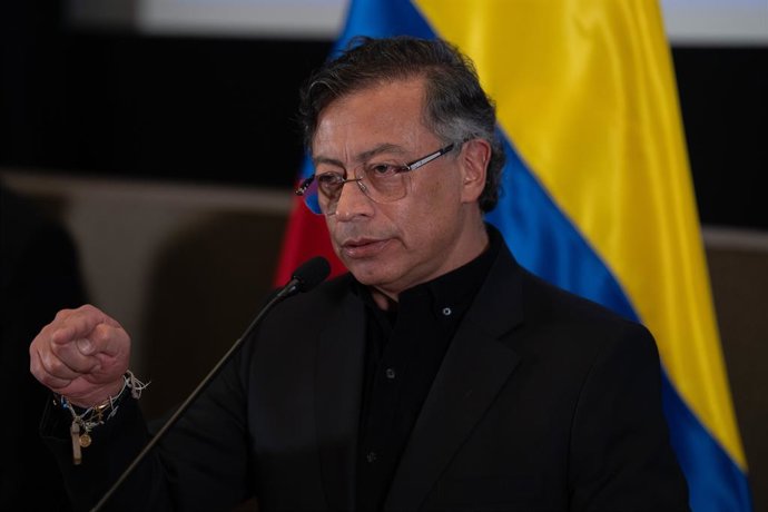 Archivo - February 3, 2026, Washington, Dc, United States: Colombiaâ€s President Gustavo Petro speaks to members of the media at the Colombian Embassy in Washington, D.C., saying he held positive talks with U.S. President Donald Trump at the White House, 