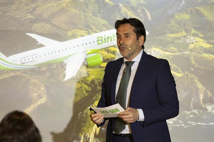 El director general de Transportes y Comunicaciones, Pablo Herrán, durante la presentación.